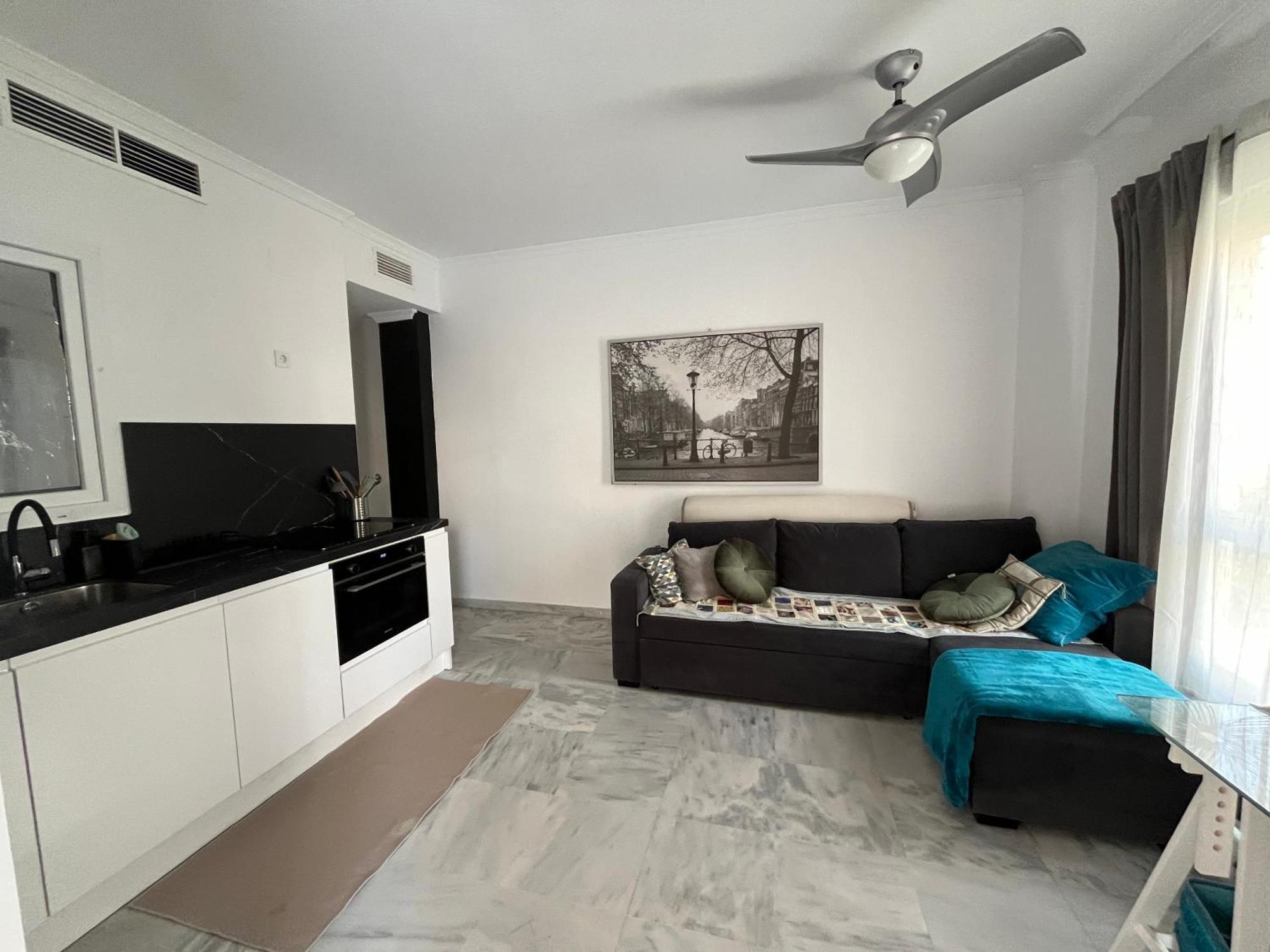Piso En Zona Tranquila De - Torrequebrada Golf Apartment Benalmádena Exterior photo